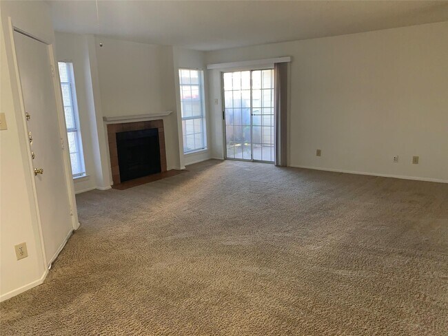 Building Photo - 12480 Abrams Rd