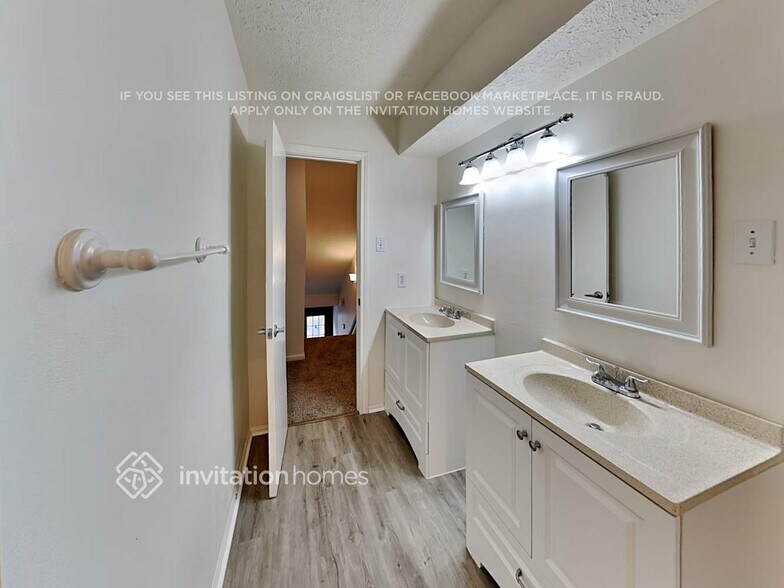 Building Photo - 3410 Hideaway Ln