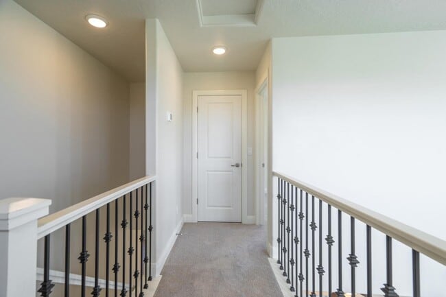 Building Photo - 548 N 550 W