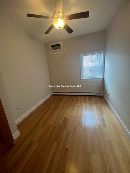 Building Photo - 3 Dudley St