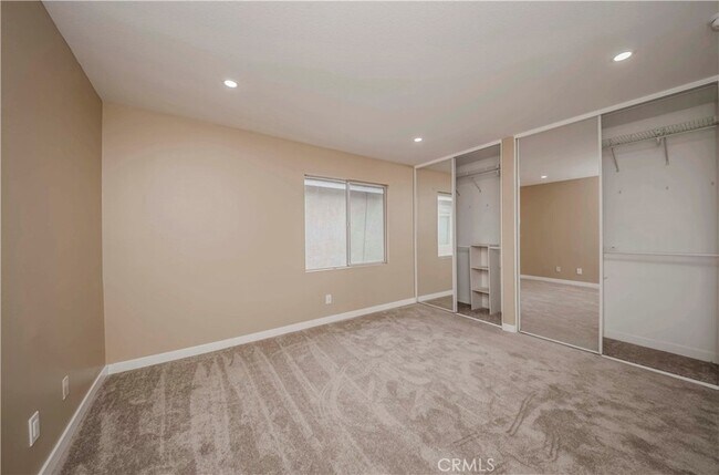 Building Photo - 5338 Chariton Ave