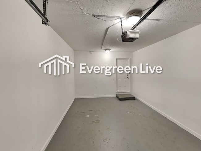 Building Photo - 6335 Cathedral Ln