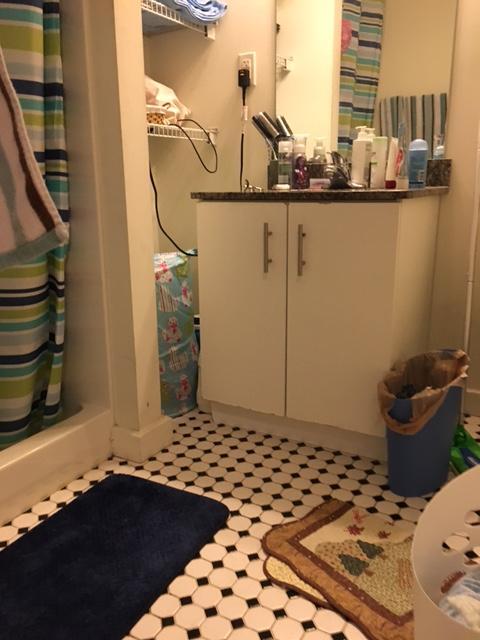 Building Photo - 461 Park Dr