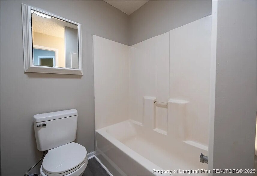 Building Photo - Room in House on Feldspar Way