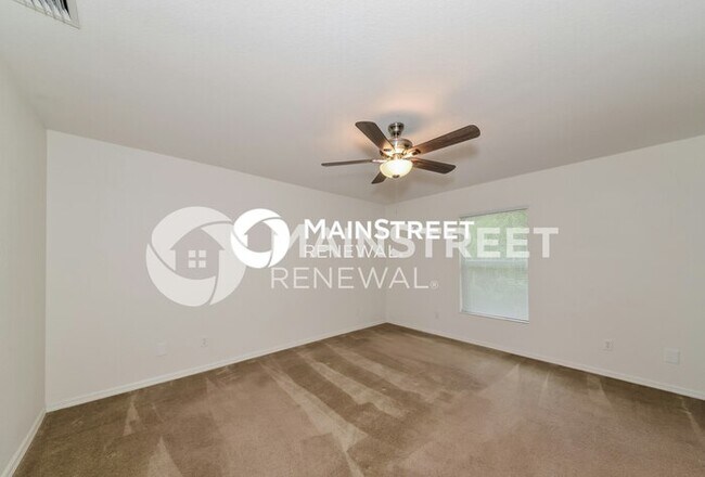 Building Photo - 3 Bedroom Pet-Friendly Home in NORTH PORT,...