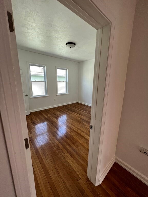 Building Photo - 40 Tennis Rd