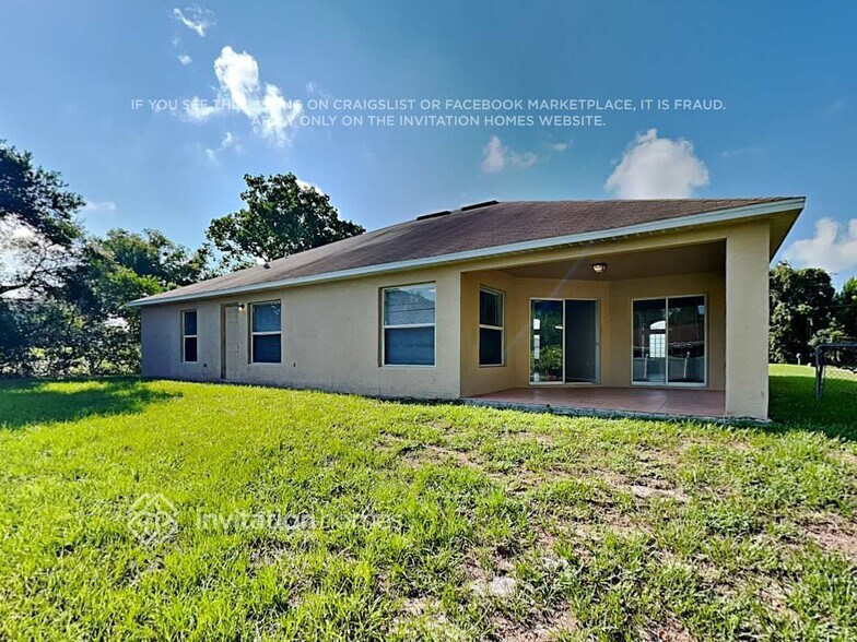 Building Photo - 1395 Valhalla St