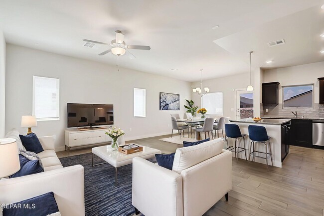Building Photo - 14813 Tierra Fortaleza Ave