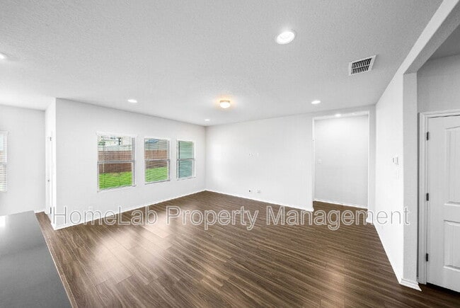Building Photo - 6723 Shiraz Wy