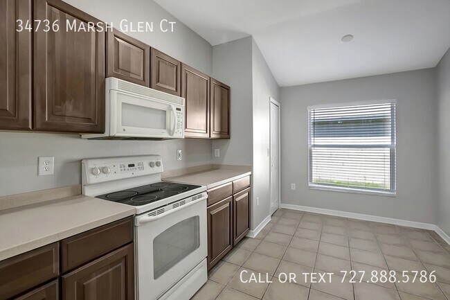 Building Photo - 34736 Marsh Glen Ct