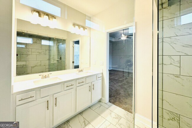 Building Photo - 4029 Brookmont Wy