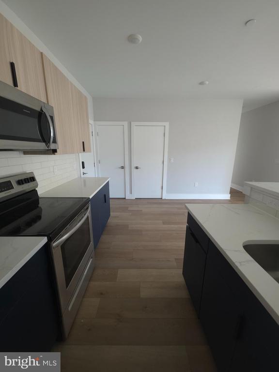 Building Photo - 3503 Midvale Ave