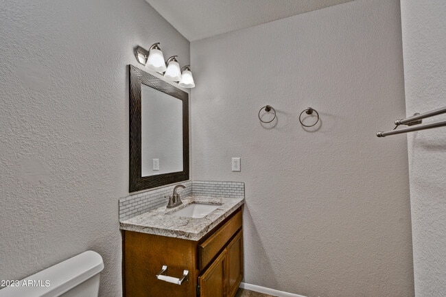 Building Photo - 6747 E Aire Libre Ln