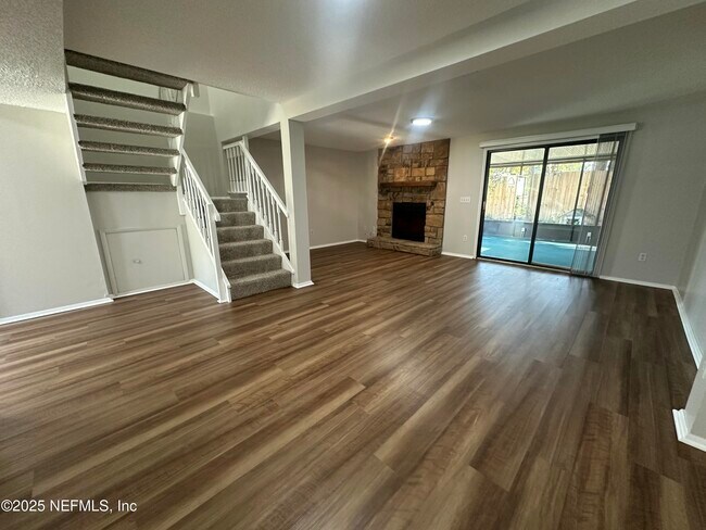 Building Photo - 7042 Prestwick Cir S