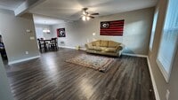 Building Photo - 362 Washington Dr