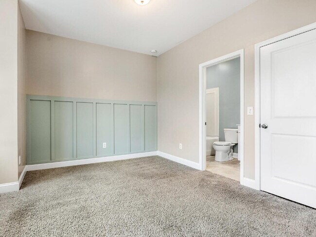Building Photo - The Towns on Greenway! Two bedrooms. Two private baths, Half Bath. Greenway around the corner. Up...