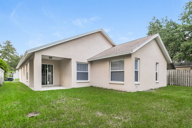 Building Photo - 5660 Paddock Trail Dr