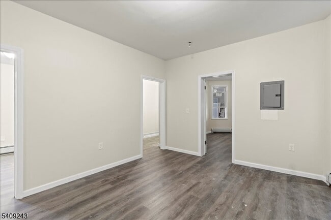 Building Photo - 61 Columbia Ave