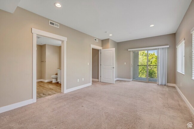 Building Photo - 1225 Wolf Hollow Ln