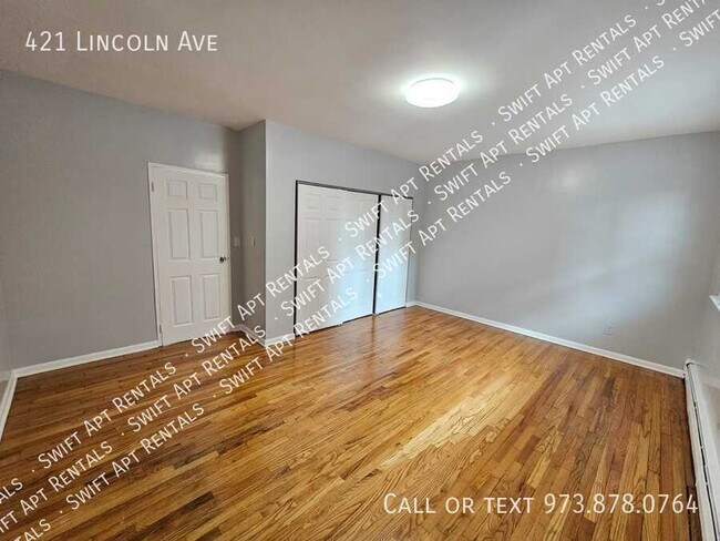 Building Photo - 421 Lincoln Ave