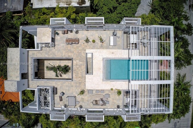 Building Photo - 1577 Bay Rd