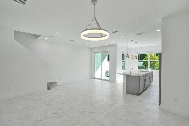 Building Photo - Gorgeous New 3 bedroom 2.5 Townhouse in Deerfield Beach, Sandpiper Pointe (2 Story)