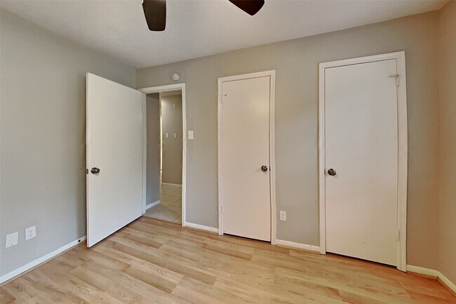 Building Photo - 24034 Shaw Perry Ln