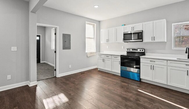 Building Photo - 2301 Whittier Ave