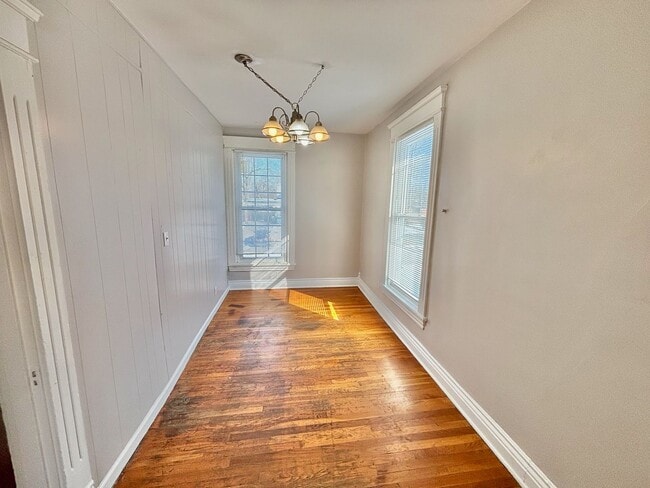 Building Photo - 208 W Tenny Ave