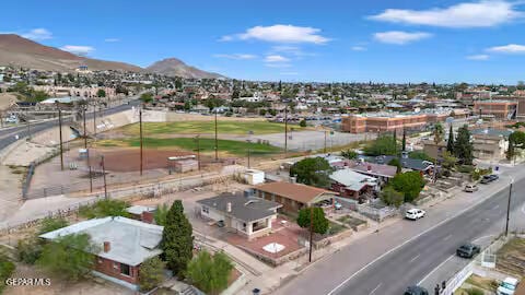 Building Photo - 2723 Grant Ave