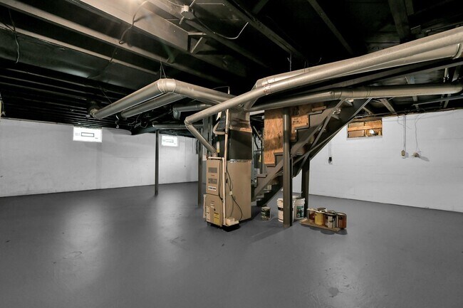 Building Photo - Charming Three-Bedroom Home in the Heart of Columbus!