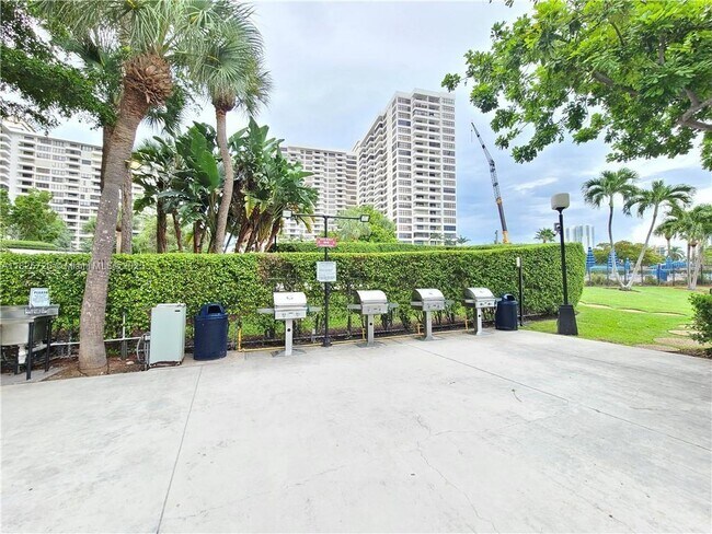 Building Photo - 600 Three Islands Boulevard