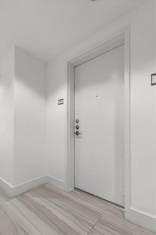 Building Photo - 3030 NE 188th St