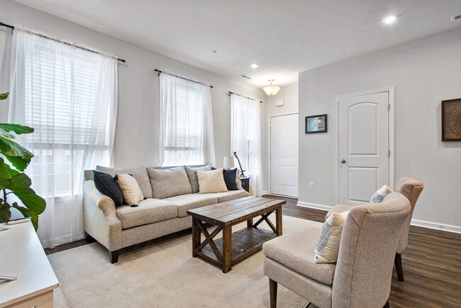 Building Photo - Modern 3-bedroom, 2.5-bath Townhouse!