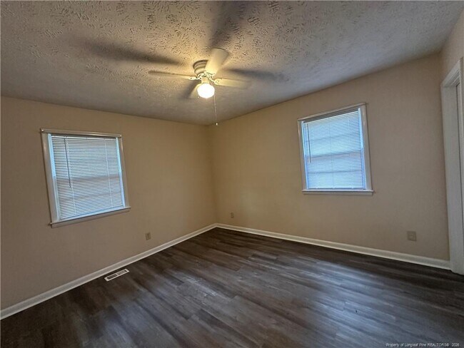 Building Photo - 1219 Chilton Dr