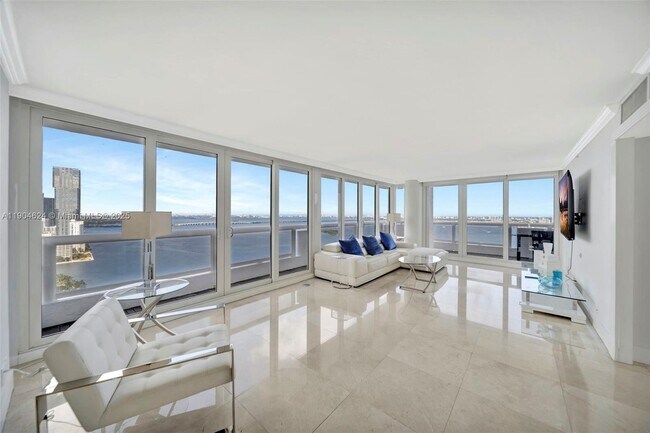 Building Photo - 1717 N Bayshore Dr