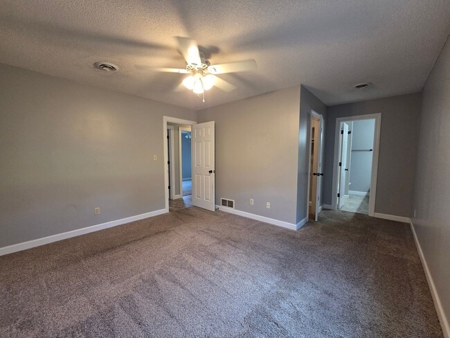 Building Photo - Gorgeous Corner lot Home for Rent!