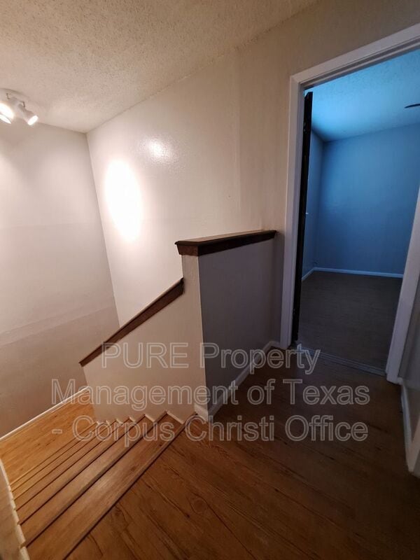 Building Photo - 5001 Middlecoff Cir