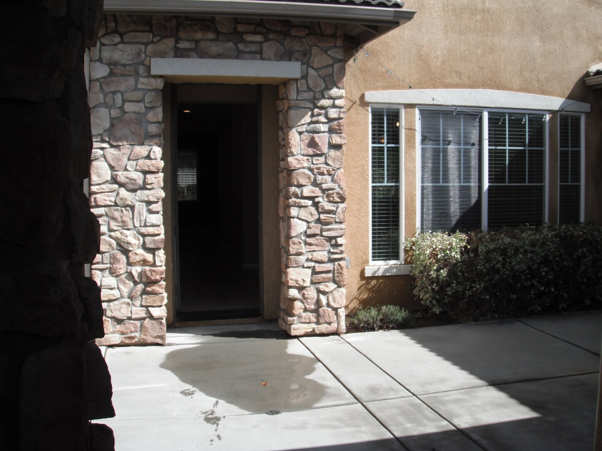 Building Photo - 31612 Whitecrown Dr