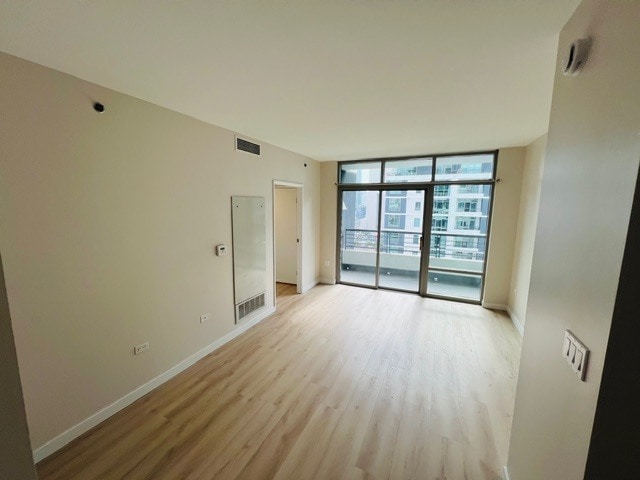 Building Photo - 425 W Beech St