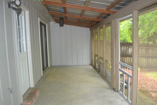 Building Photo - 3561 Sedona Loop