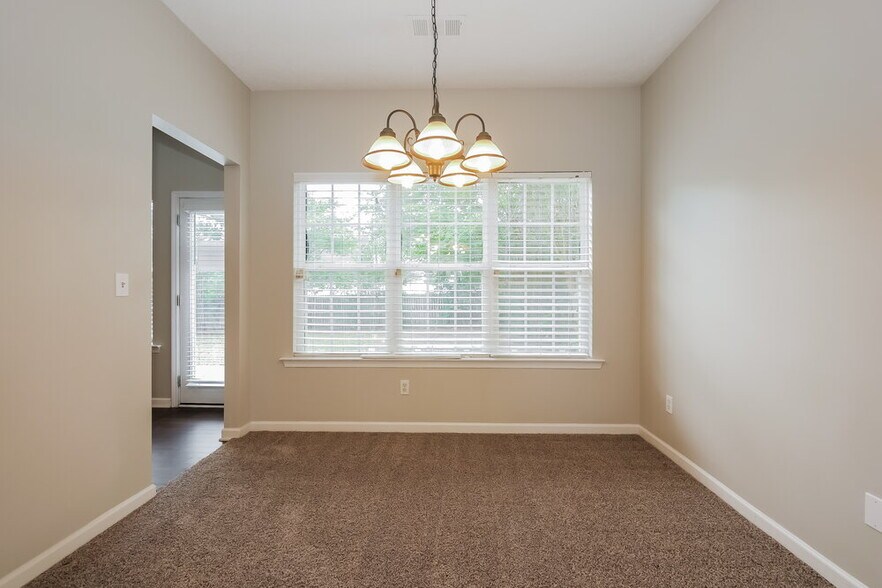 Building Photo - 251 Prescott Ct