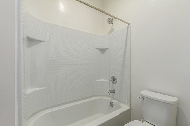 Building Photo - 5552 S Dillon