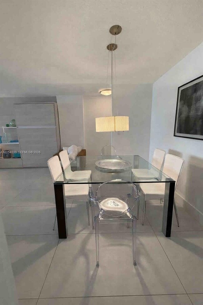 Building Photo - 9225 Collins Ave
