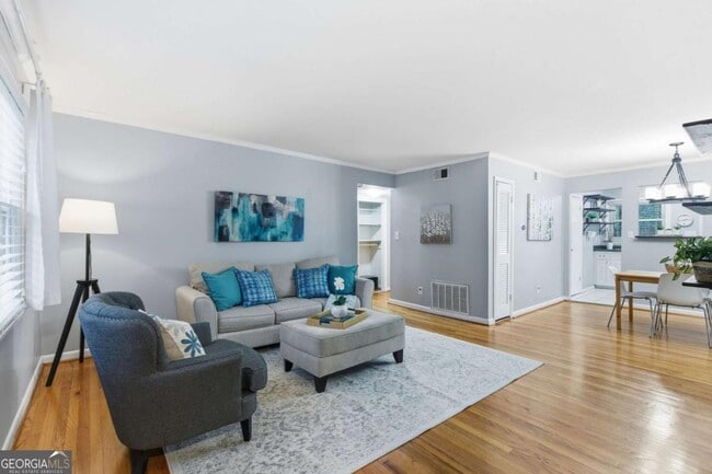 Building Photo - 1010 Scott Blvd