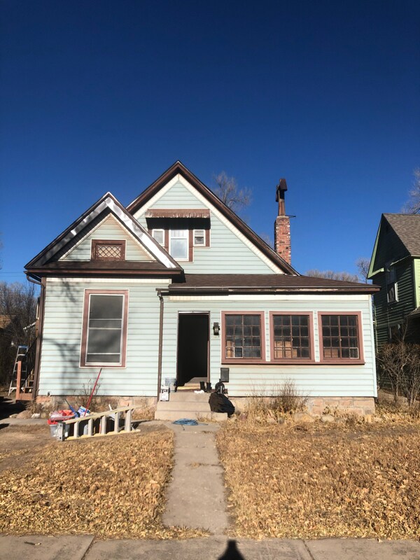 Building Photo - 1624 W Pikes Peak Ave
