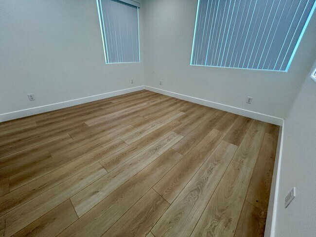 Building Photo - Newly Built Spacious 4 Bed/4 Bath Home in Garden Grove for Lease