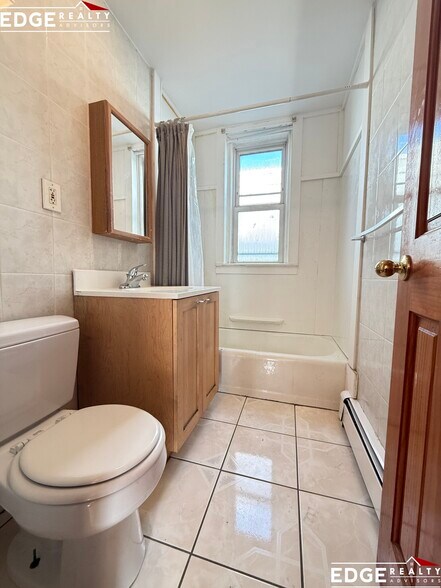 Building Photo - 6 Litchfield St