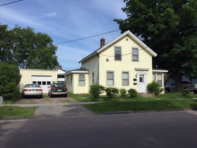 Primary Photo - 202 Elmwood Ave