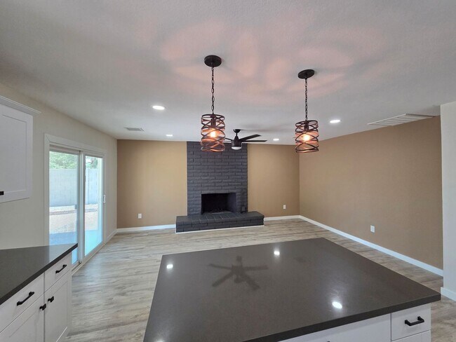 Building Photo - Beautiful 3 bedroom / 2 bath in Scottsdale!